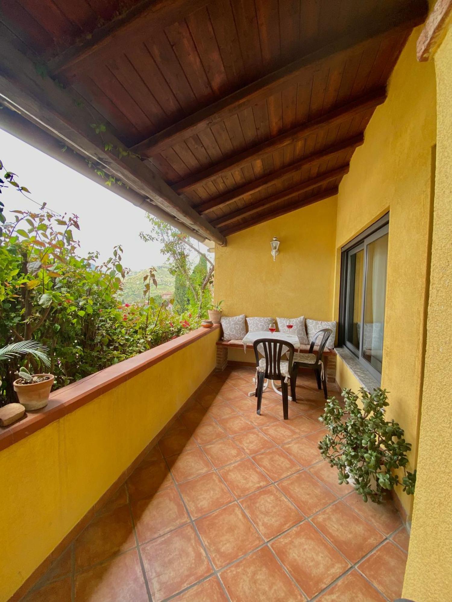 Bellavista Apartments Taormina Bagian luar foto
