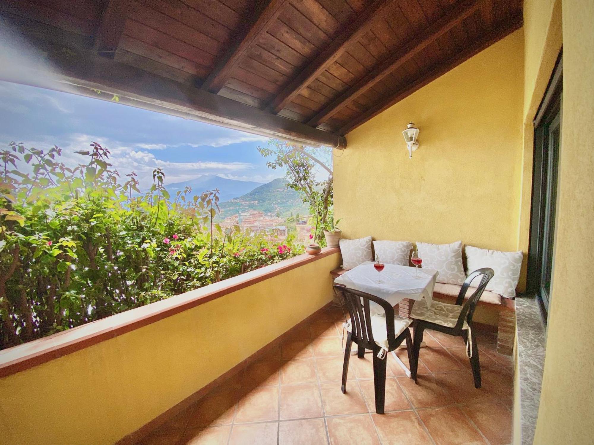 Bellavista Apartments Taormina Bagian luar foto