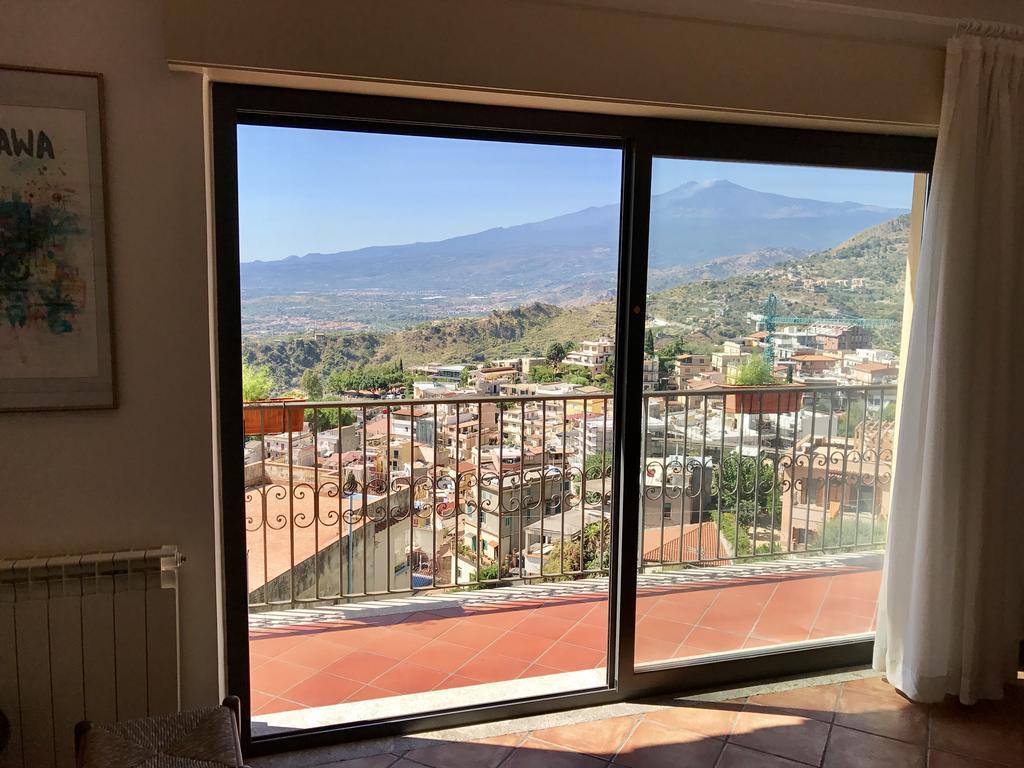 Bellavista Apartments Taormina Bagian luar foto